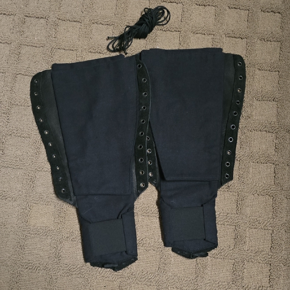 Black Lace-Up Leg Trapeze Socks